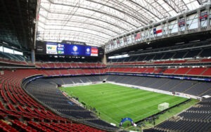 尤文客场对,阵埃因霍温,赛况,香港赛马,香港马会,赛马文化,赛马资讯