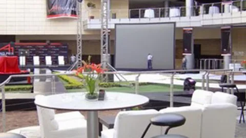 中国00后斯诺克新星首战告负，职业资格赛挑战严峻